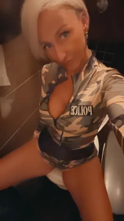 Celine46