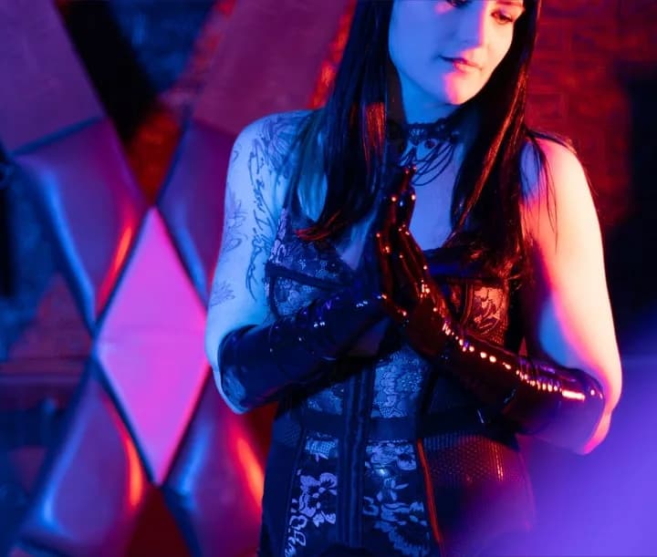 Dom Maiden
