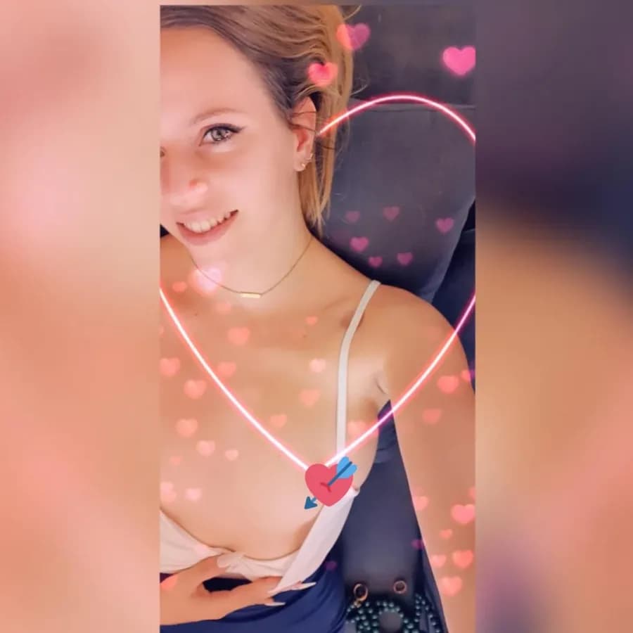 Mew_girl