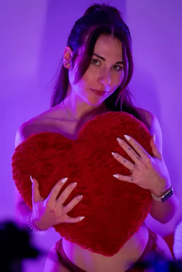 Mia_duval_off