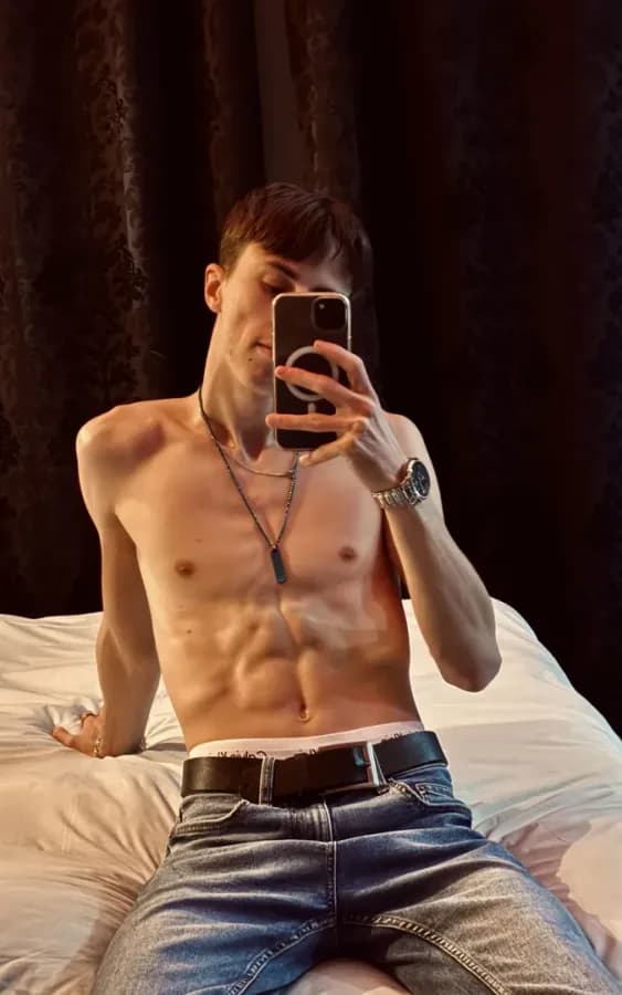 Naughty_leeo