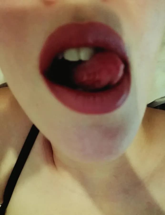 Sacharedlips1