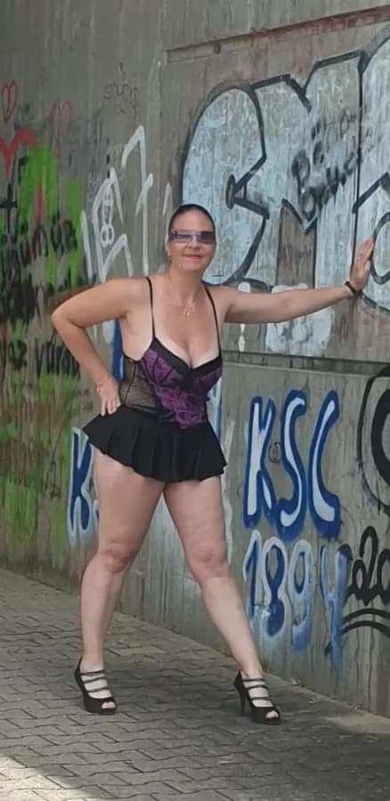Tania1988