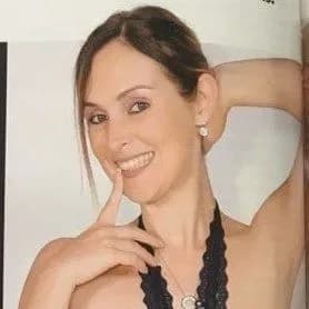 Melanyparis02